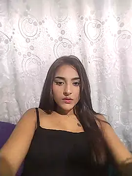 Snapshot of emilyvalencia_1 chatting on 03/04/26, 05:02 emilyvalencia 1 online show from 03/04/26, 05:02