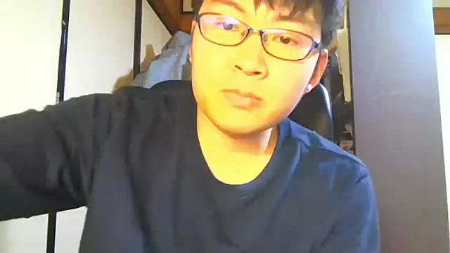 Snapshot of hiromu53 chatting on 04/01/26, 11:33 hiromu53 online show from 04/01/26, 11:33
