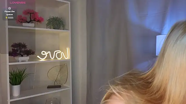 Snapshot of JaymieVigen chatting on 09/21/25, 03:08 JaymieVigen online show from 09/21/25, 03:08