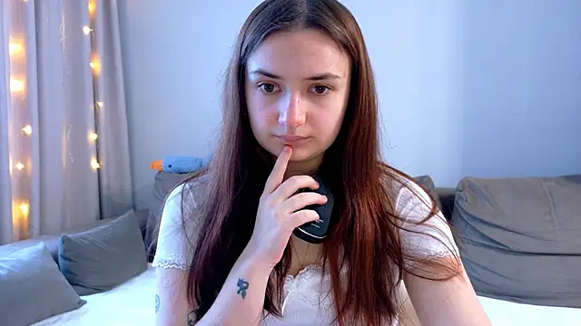 Lelia Vibe online show from 11/14/25, 09:52