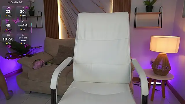 MilaCrave online show from 12/01/25, 11:37