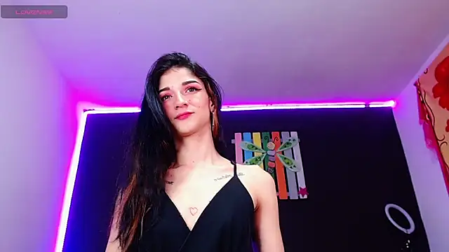 ingrid zese  online show from 10/18/25, 06:52
