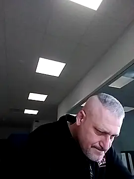 Hisnimin online show from 02/25/26, 12:09