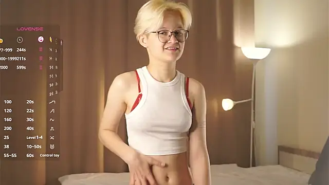 Snapshot of MargertDoyen chatting on 09/13/25, 06:57 MargertDoyen online show from 09/13/25, 06:57