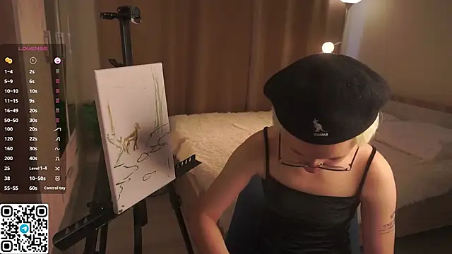 Snapshot of MargertDoyen chatting on 10/18/25, 05:32 MargertDoyen online show from 10/18/25, 05:32