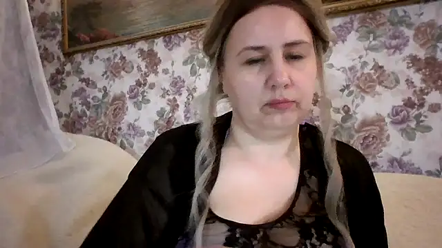 Snapshot of LustyyX chatting on 04/22/26, 04:08 LustyyX online show from 04/22/26, 04:08