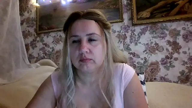 Snapshot of LustyyX chatting on 04/23/26, 05:26 LustyyX online show from 04/23/26, 05:26