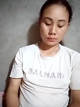 Snapshot of Ruaiuoi chatting on 06/11/26, 12:58 Ruaiuoi online show from 06/11/26, 12:58