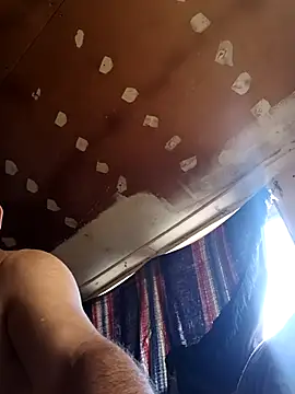 lucho2328 online show from 10/22/25, 10:09