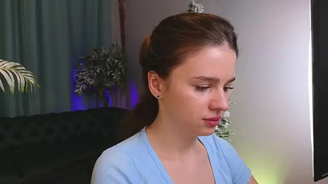 Olivia Farrell online show from 01/13/26, 12:43