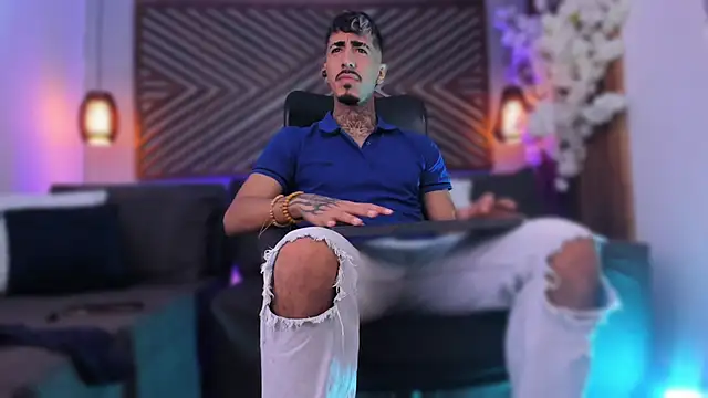 Donovan Desmond online show from 02/06/26, 03:44