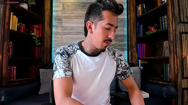 Donovan Desmond online show from 04/14/26, 07:42