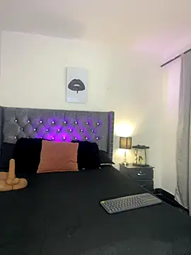 sofii escobar online show from 10/18/25, 06:58