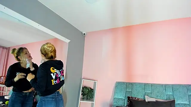 Camila Russoo online show from 01/31/26, 07:11