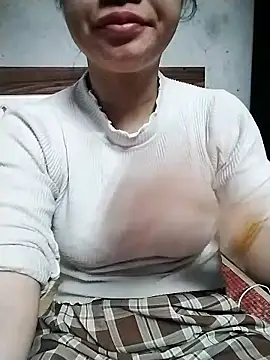 Snapshot of Mie_rose chatting on 01/18/26, 01:37 Mie rose online show from 01/18/26, 01:37