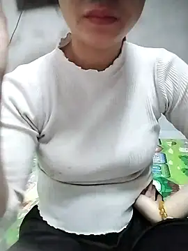 Snapshot of Mie_rose chatting on 02/06/26, 12:37 Mie rose online show from 02/06/26, 12:37