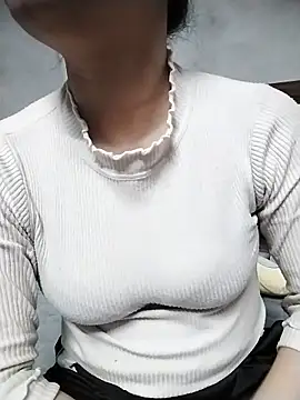 Snapshot of Mie_rose chatting on 02/08/26, 01:36 Mie rose online show from 02/08/26, 01:36