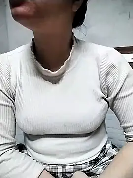 Snapshot of Mie_rose chatting on 02/12/26, 02:12 Mie rose online show from 02/12/26, 02:12