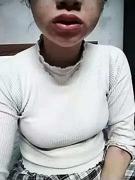 Snapshot of Mie_rose chatting on 02/19/26, 01:40 Mie rose online show from 02/19/26, 01:40