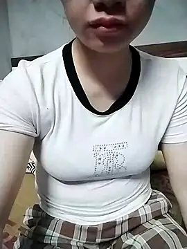 Snapshot of Mie_rose chatting on 03/01/26, 01:35 Mie rose online show from 03/01/26, 01:35