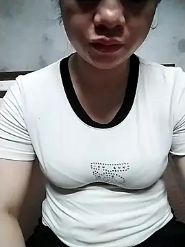 Snapshot of Mie_rose chatting on 04/26/26, 02:09 Mie rose online show from 04/26/26, 02:09
