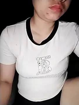 Snapshot of Mie_rose chatting on 04/29/26, 11:22 Mie rose online show from 04/29/26, 11:22