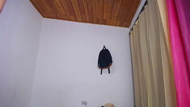 Olliver Twink online show from 09/12/25, 11:37