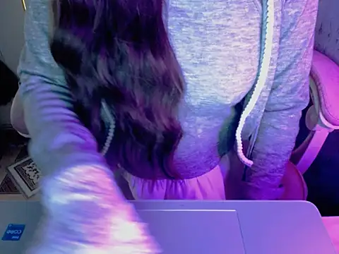 ahoa Tk online show from 11/08/25, 05:51