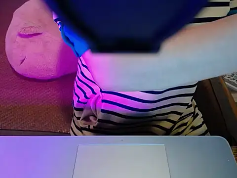 ahoa Tk online show from 11/13/25, 05:50