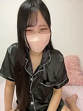 Snapshot of noa_uxu chatting on 09/12/25, 11:04 noa uxu online show from 09/12/25, 11:04