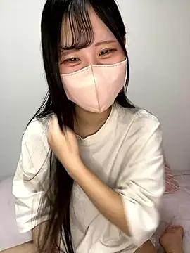 Snapshot of noa_uxu chatting on 09/17/25, 05:09 noa uxu online show from 09/17/25, 05:09