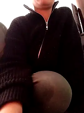 ezgi2545 online show from 02/09/26, 06:39