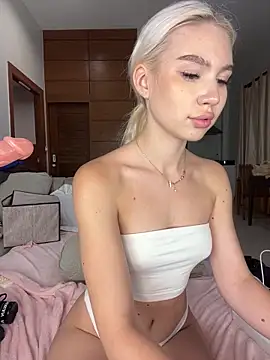 Kiss Avrora  online show from 09/17/25, 03:14