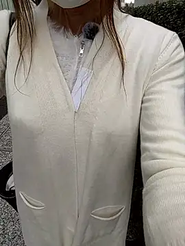 pink-mai online show from 12/20/25, 12:40