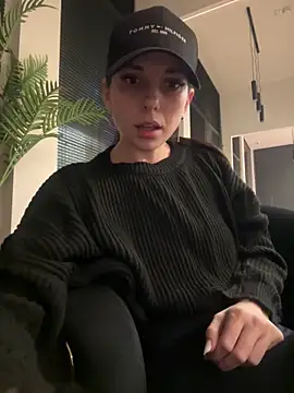 EllyLynn online show from 01/31/26, 07:56