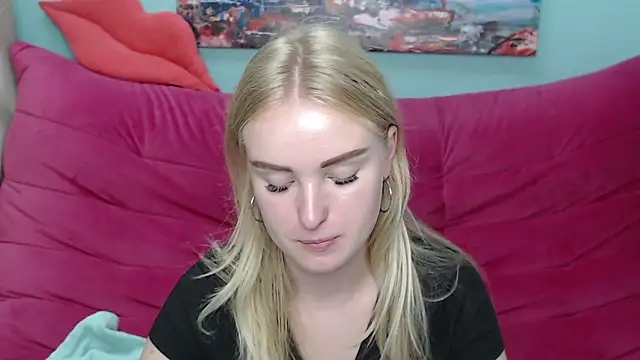 SofySofty online show from 09/28/25, 04:45