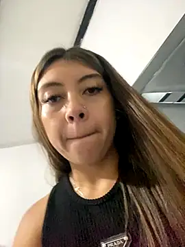 Sara-cooper2 online show from 10/06/25, 08:06