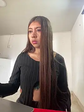 Sara-cooper2 online show from 10/14/25, 05:25