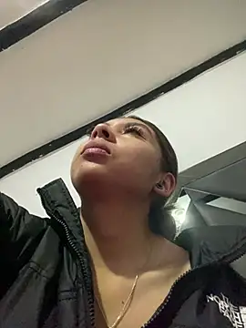 Sara-cooper2 online show from 04/02/26, 09:29