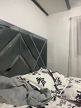 Sara-cooper2 online show from 04/16/26, 09:39