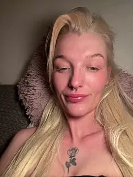 lovecassyrose online show from 02/16/26, 09:33