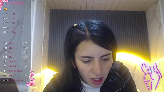 Eilyn love b online show from 10/07/25, 12:46