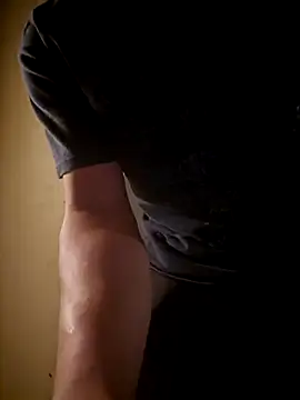 Snapshot of Mrcoco707 chatting on 03/25/26, 01:28 Mrcoco707 online show from 03/25/26, 01:28