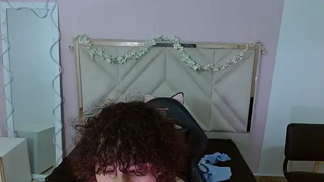 Chipi tay online show from 11/22/25, 04:17