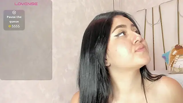 bonnie sm online show from 12/20/25, 07:54