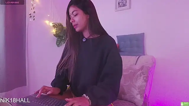 Snapshot of Nicolle_swt chatting on 02/25/26, 10:36 Nicolle swt online show from 02/25/26, 10:36