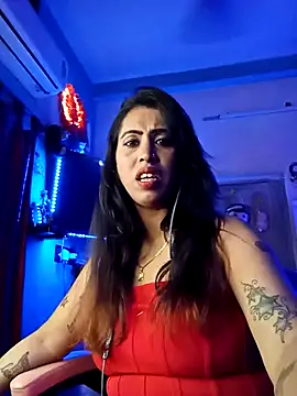 Snapshot of Love_Beauty01 chatting on 02/13/26, 06:15 Love Beauty01 online show from 02/13/26, 06:15