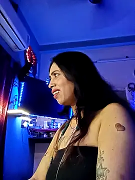 Snapshot of Love_Beauty01 chatting on 02/15/26, 06:59 Love Beauty01 online show from 02/15/26, 06:59