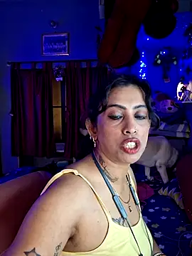 Love Beauty01 online show from 03/25/26, 07:09