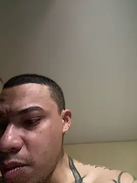 AlphaMasterXxx online show from 12/21/25, 09:22